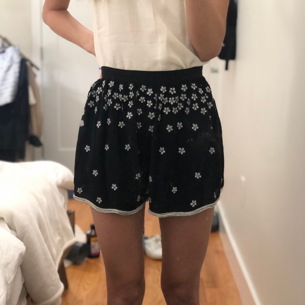 Opening Ceremony 100% silk embroidered black floral shorts (sz 2)